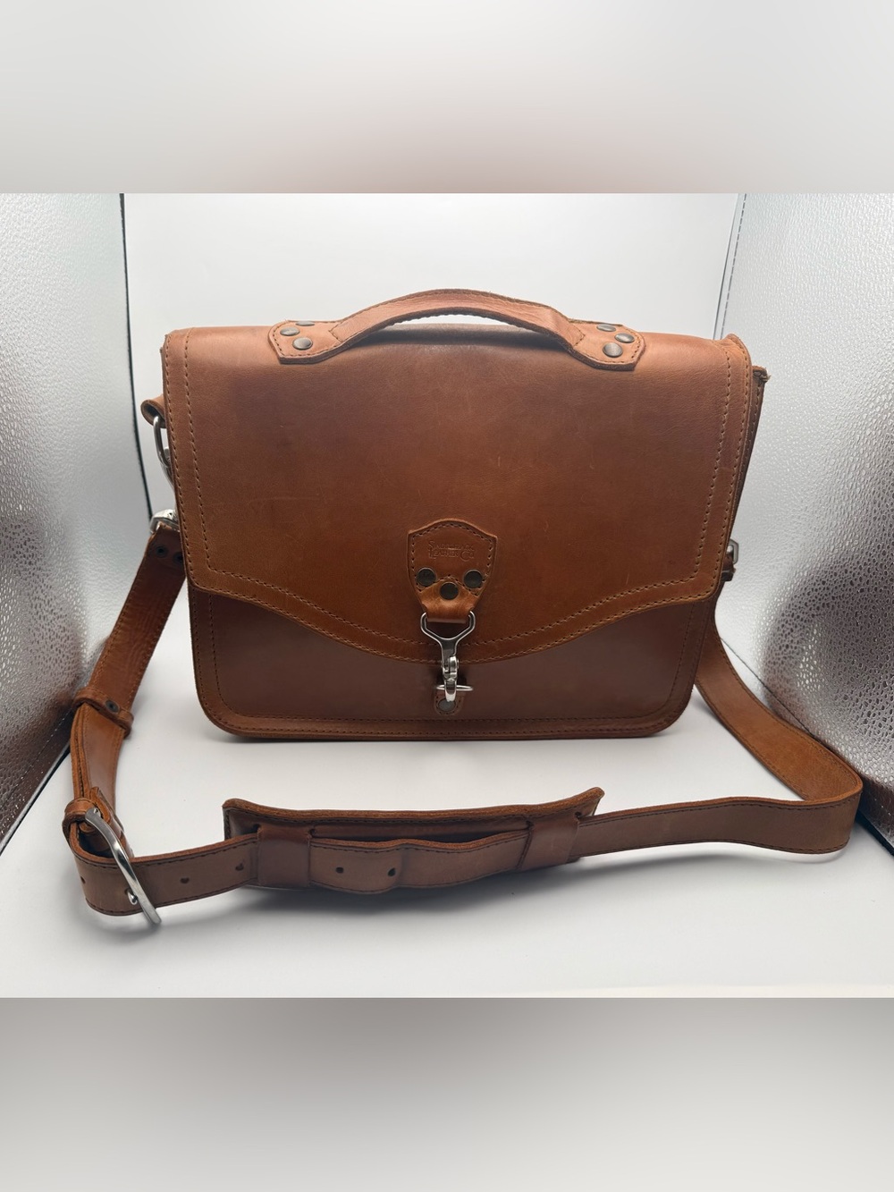 Saddleback Leather Co. Medium Thin Briefcase - Chestnut (Vintage Blue Dog Era)